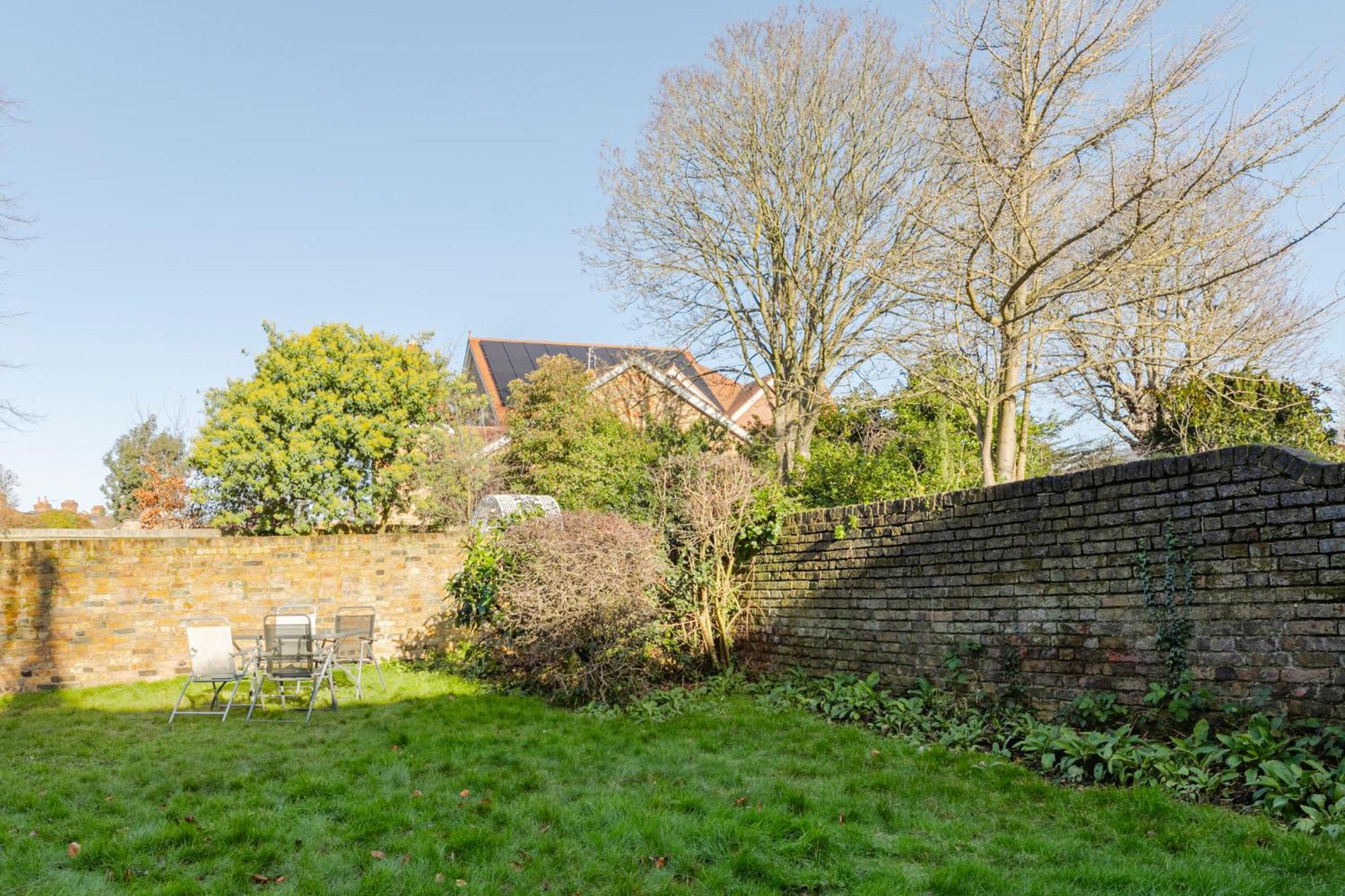 Modern Aptmt, 2 Stops To Central London, Smart Lock, Netflix Ealing Exteriör bild